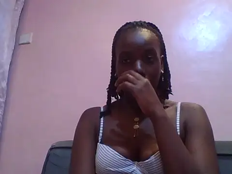 Snapshot of Thick_Me- chatting on June 28, 4:02 pm Thick Me- online show from June 28, 4:02 pm