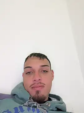 Erick Santos39 online show from July 15, 3:39 pm