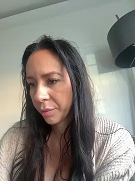 Charming ScarlettX online show from July 8, 7:35 am