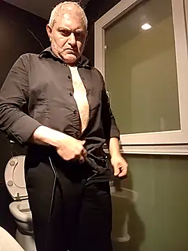 Alessio8000 online show from July 2, 11:22 pm