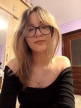 SweetxMoon online show from June 30, 6:53 pm