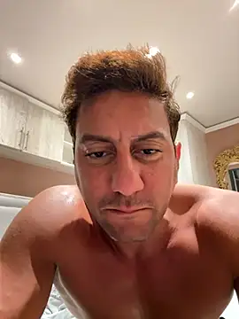 Tommyboy-69 online show from June 28, 2:06 am