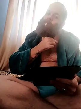 Snapshot of Funguy35xx chatting on July 5, 7:37 am Funguy35xx online show from July 5, 7:37 am