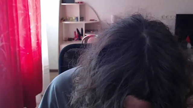 Snapshot of tiiiiiiiiim chatting on July 9, 1:15 pm tiiiiiiiiim online show from July 9, 1:15 pm