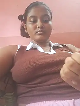 HOT  QUEEN001 online show from July 21, 9:33 am