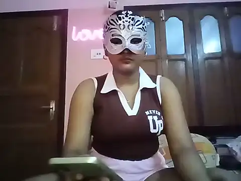 HOT  QUEEN001 online show from July 22, 4:21 pm