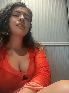 Aylin Sugar online show from July 8, 2:10 pm