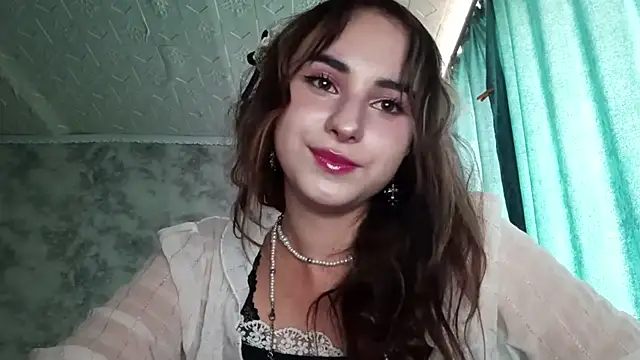 Snapshot of AnFiwck chatting on July 5, 10:22 am AnFiwck online show from July 5, 10:22 am