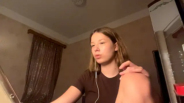 TarenOgilvie online show from July 3, 3:40 pm
