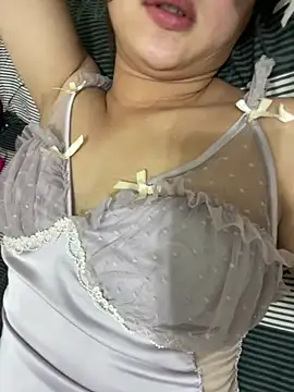 Snapshot of Benung_anhiu chatting on July 9, 12:53 pm Benung anhiu online show from July 9, 12:53 pm