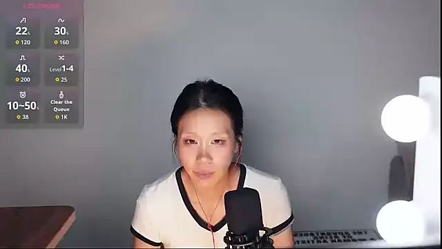 Snapshot of Anna-b8 chatting on July 3, 1:56 am Anna-b8 online show from July 3, 1:56 am