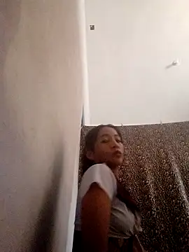 Snapshot of MeganHoott chatting on July 4, 9:32 pm MeganHoott online show from July 4, 9:32 pm