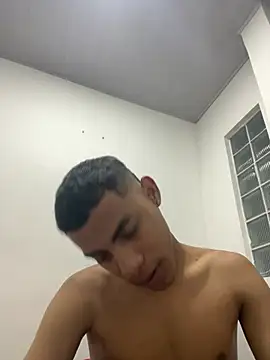 Snapshot of axel_yesid chatting on July 7, 7:34 am axel yesid online show from July 7, 7:34 am