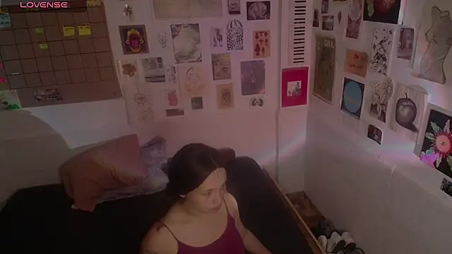 Snapshot of Pretty_cheer chatting on August 7, 1:07 am Pretty cheer online show from August 7, 1:07 am
