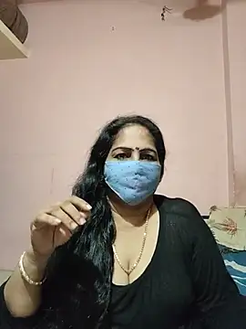 Snapshot of Luckybb-36 chatting on July 7, 7:51 pm Luckybb-36 online show from July 7, 7:51 pm