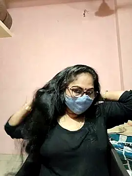 Snapshot of Luckybb-36 chatting on July 10, 1:58 pm Luckybb-36 online show from July 10, 1:58 pm