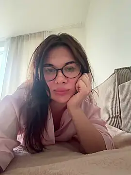 Snapshot of Sophie_Virginia chatting on July 15, 6:46 pm Sophie Virginia online show from July 15, 6:46 pm