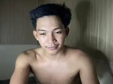 Snapshot of YourcumBoy77 chatting on July 8, 12:53 pm YourcumBoy77 online show from July 8, 12:53 pm