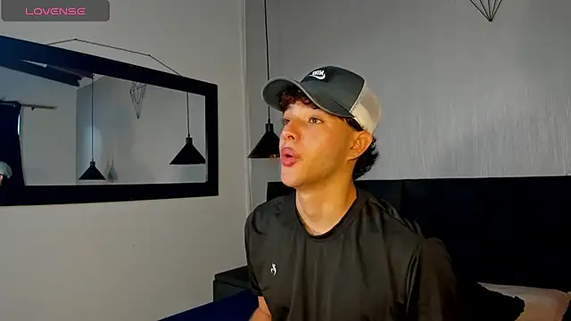 Snapshot of Black_Will_ chatting on July 11, 1:58 pm Black Will online show from July 11, 1:58 pm
