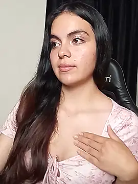 Snapshot of Tiffany_markle_ chatting on July 5, 3:56 am Tiffany markle online show from July 5, 3:56 am