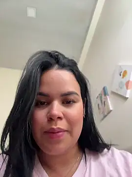 Snapshot of AliceStarshine chatting on May 10, 6:46 pm AliceStarshine online show from May 10, 6:46 pm