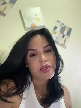 Snapshot of AliceStarshine chatting on May 28, 3:04 am AliceStarshine online show from May 28, 3:04 am