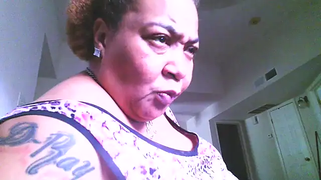 Snapshot of KITTYKATTPUR chatting on July 12, 6:32 pm KITTYKATTPUR online show from July 12, 6:32 pm