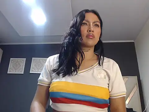 Snapshot of sarajohs chatting on July 7, 2:54 pm sarajohs online show from July 7, 2:54 pm