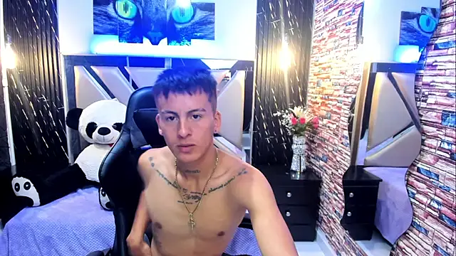 Josh Rayder online show from July 8, 12:31 pm