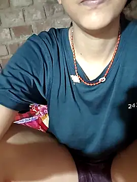 Snapshot of 18year_shilpi chatting on July 6, 8:55 pm 18year shilpi online show from July 6, 8:55 pm