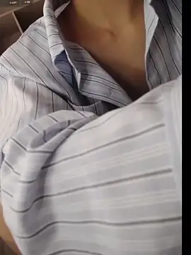 taicat1 online show from July 10, 1:43 am