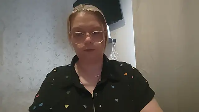 Sinful-Hope online show from July 15, 12:10 pm
