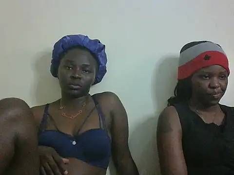 Snapshot of Midnightnova1 chatting on July 6, 7:16 pm Midnightnova1 online show from July 6, 7:16 pm