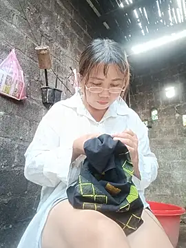 Snapshot of Mai-lingg chatting on July 10, 7:23 am Mai-lingg online show from July 10, 7:23 am