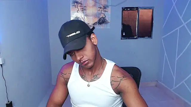 Snapshot of Jordan_z_ chatting on July 16, 12:00 pm Jordan z online show from July 16, 12:00 pm