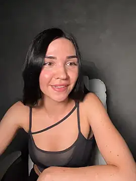 Snapshot of AigulLuna chatting on July 21, 5:15 pm AigulLuna online show from July 21, 5:15 pm