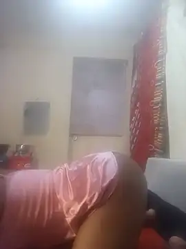 Snapshot of sweet11girl chatting on July 8, 5:28 pm sweet11girl online show from July 8, 5:28 pm