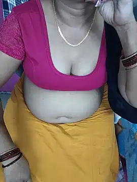 Snapshot of amudha143 chatting on July 9, 8:13 pm amudha143 online show from July 9, 8:13 pm