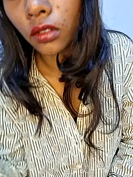 Snapshot of MysticDiya chatting on July 11, 5:54 am MysticDiya online show from July 11, 5:54 am