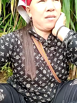 Snapshot of Meimei_Lucky chatting on July 9, 2:37 am Meimei Lucky online show from July 9, 2:37 am