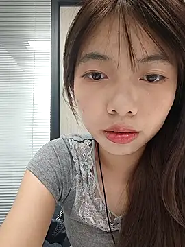 Snapshot of NN-833 chatting on July 23, 7:06 am NN-833 online show from July 23, 7:06 am