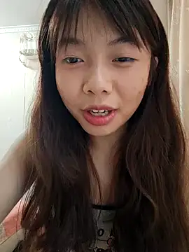 Snapshot of NN-833 chatting on July 30, 7:07 am NN-833 online show from July 30, 7:07 am