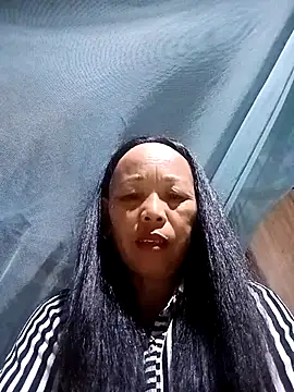 Snapshot of lylai18 chatting on July 9, 3:49 pm lylai18 online show from July 9, 3:49 pm