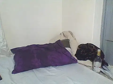 Snapshot of cuteshawrry chatting on July 11, 5:32 am cuteshawrry online show from July 11, 5:32 am