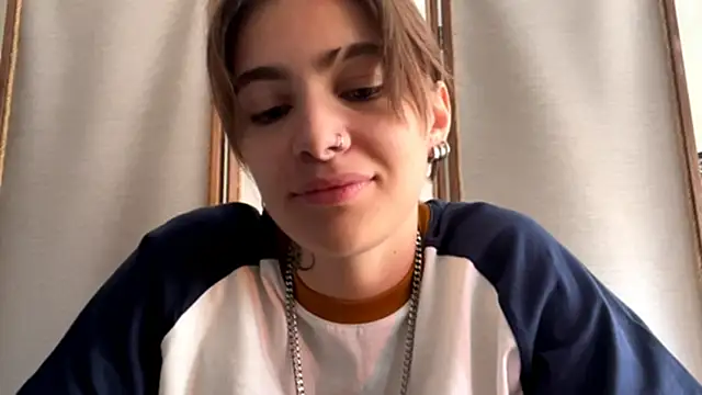 Snapshot of JolynNelles chatting on July 10, 7:56 am JolynNelles online show from July 10, 7:56 am