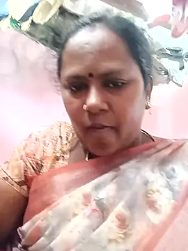 Snapshot of tamilrosegold chatting on July 16, 4:51 am tamilrosegold online show from July 16, 4:51 am