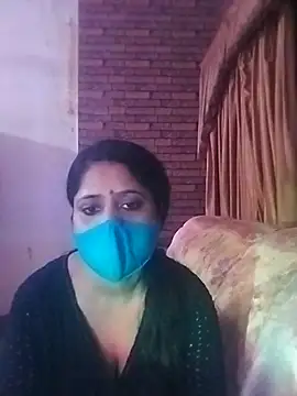 Snapshot of Pooja-bedi chatting on July 11, 4:21 pm Pooja-bedi online show from July 11, 4:21 pm