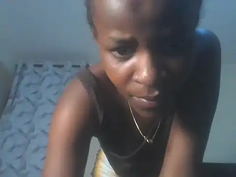 Snapshot of ebony_zuri chatting on July 9, 7:40 pm ebony zuri online show from July 9, 7:40 pm