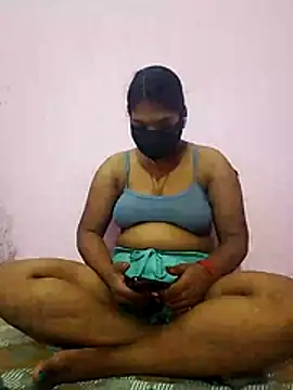 Snapshot of Student_12thh chatting on July 13, 4:48 am Student 12thh online show from July 13, 4:48 am