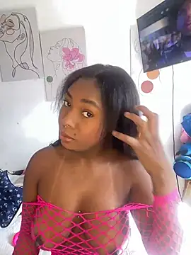 Snapshot of Emilybrowm01 chatting on July 27, 9:11 pm Emilybrowm01 online show from July 27, 9:11 pm